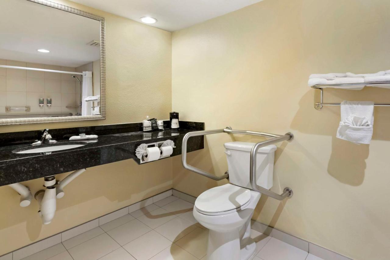 Best Western Mcallen Medical Center Kültér fotó